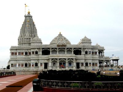 Shyam Shyam Dham Vrindavan – Holy Place of Devotion & Faith