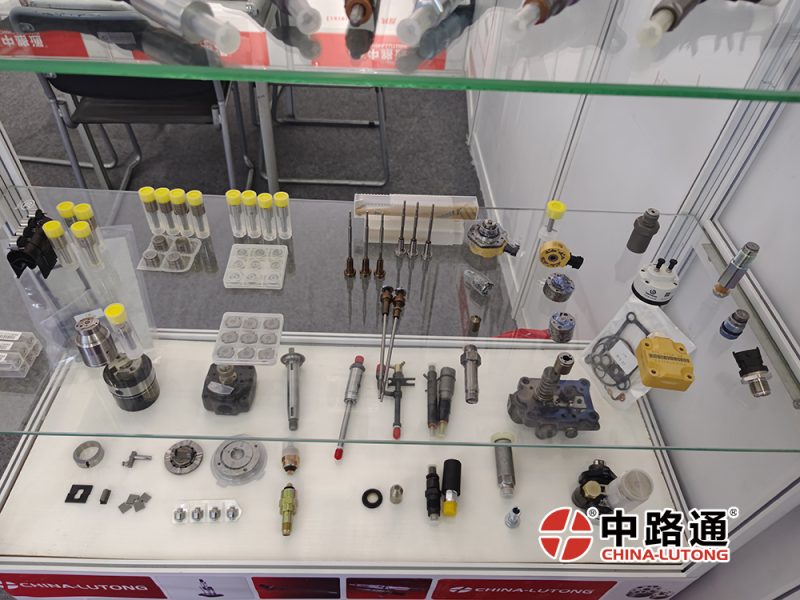 Automotive nozzles DLLA145P2674