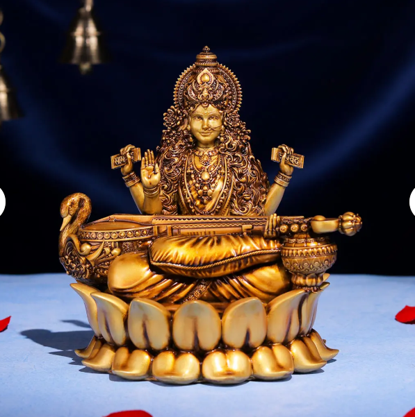 Saraswati statue