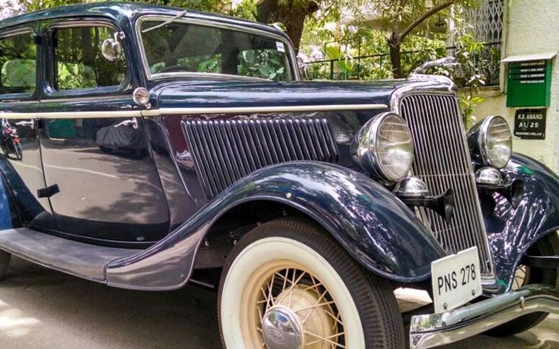 Vintage Cars That Add Timeless Charm to Your Wedding Entry