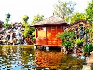 Relax in Nature’s Lap at Peaceful Water House Cottages