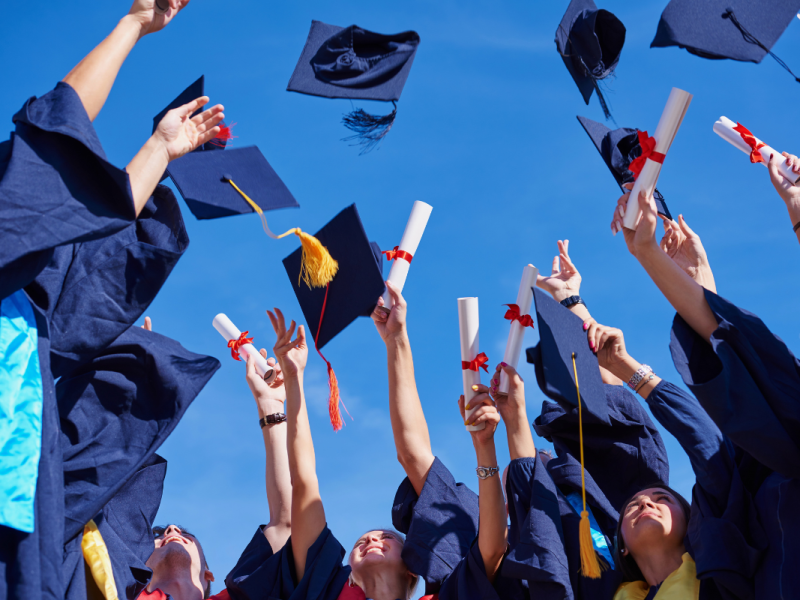 Bachelor Degree in Dubai 2026 – Apply Now for Top Colleges