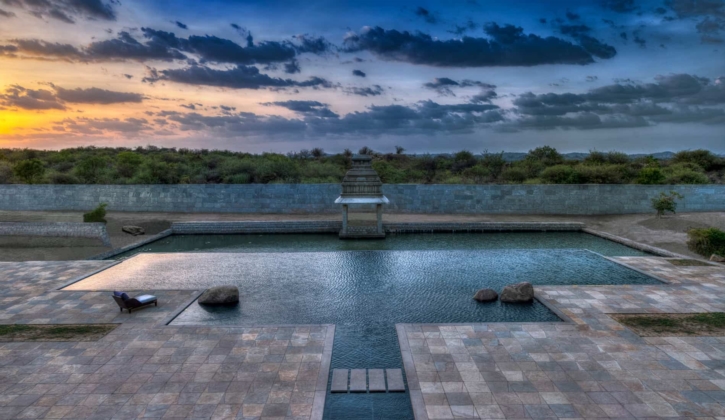 Luxury Stay Near Hampi Ruins – Evolve Back Palace