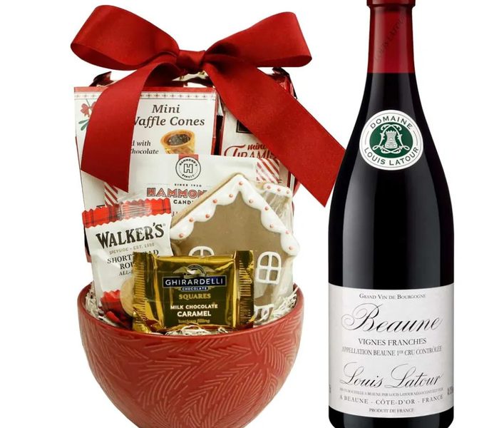 Order Now Pinot Noir Gift Set – Elegant Red Wine Gift