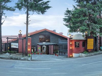 Kanatal Spa Resort for a Peaceful Luxury Hill Stay