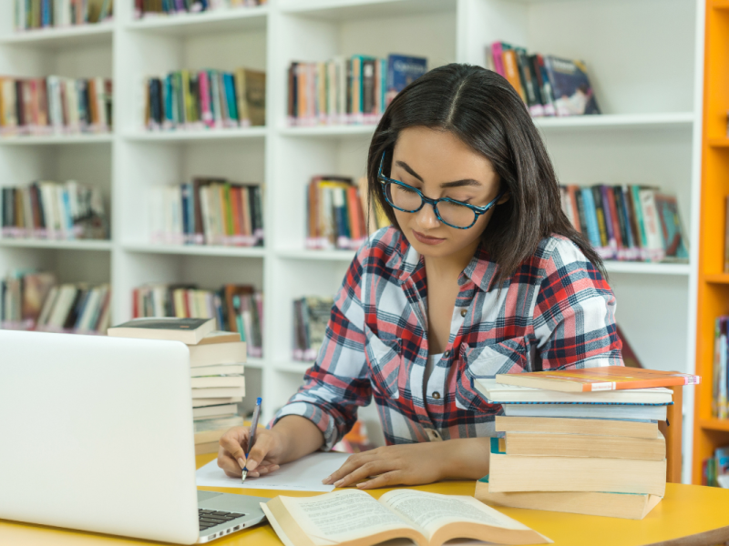 Top Universities in UK for Masters in Finance – Apply Now