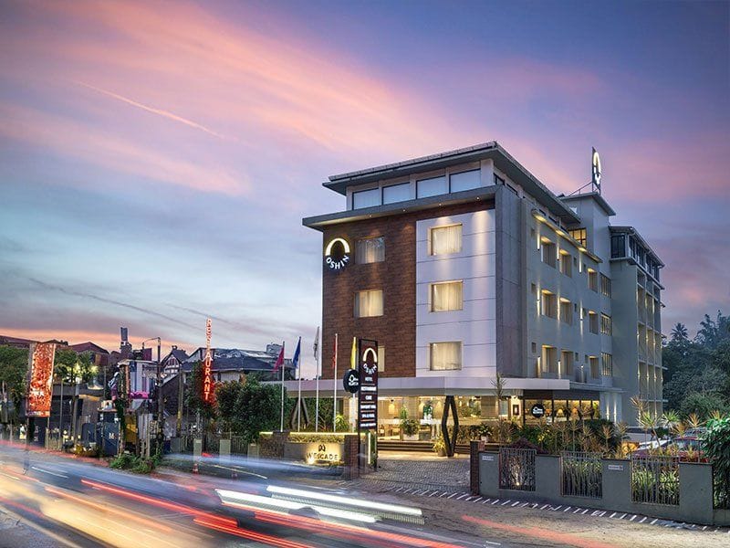 Oshin Hotel Café – Best Cafe Near Calicut Beach & Coffee Spot