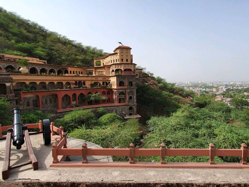 Best Wedding Venues in Neemrana for a Grand Celebration