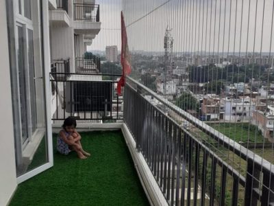 Invisible Grill for Balcony Noida | Safe & Modern Balcony Protection – Safaiwale