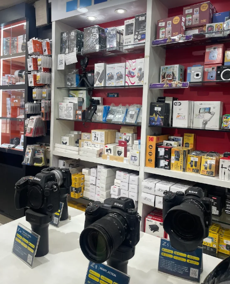 camera accessories shop near me