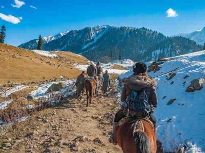 Book a Family Kashmir Holiday Package – Speak to Experts