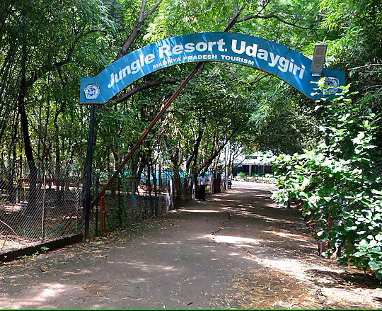 Book /MPT /Jungle /Resort /Udaigiri - MPTDC - Asia - Hotels & Resorts.