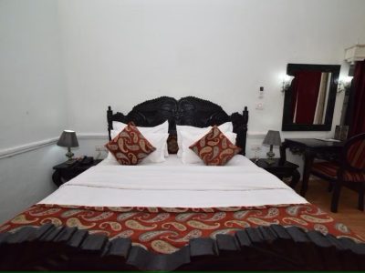 Book MPT Rock End Manor Pachmarhi - MPTDC - Asia - Hotels & Resorts.