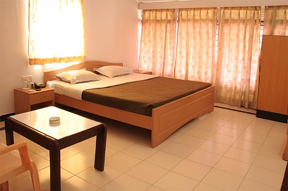 Book MPT Pipariya Tourist Motel - MPTDC, Pipariya - Asia - Hotels & Resorts.