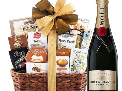 Moet Champagne Gift Set – Elegant Champagne Gift
