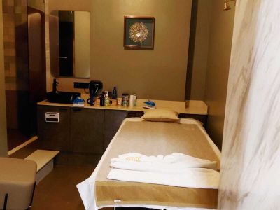 Blue Lotus Spa In Malad
