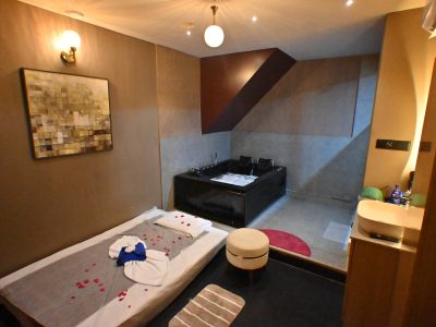 Blue Lotus Spa Chembur
