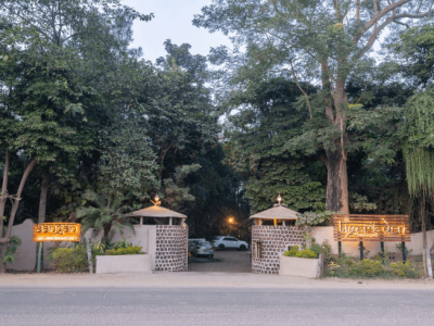 Book Tiger Den Resort, Bandhavgarh | Asia - Hotels & Resorts.