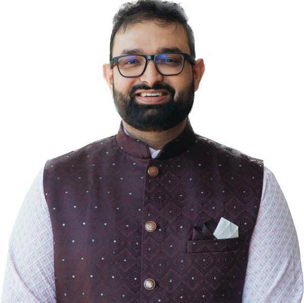 Dr Kunaal Shinde