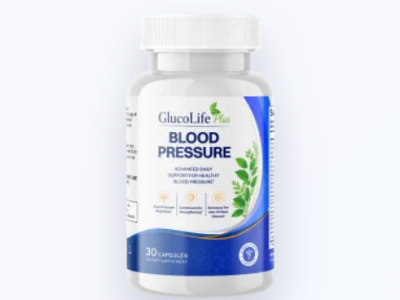 How does GlucoLife Plus help manage blood sugar levels?