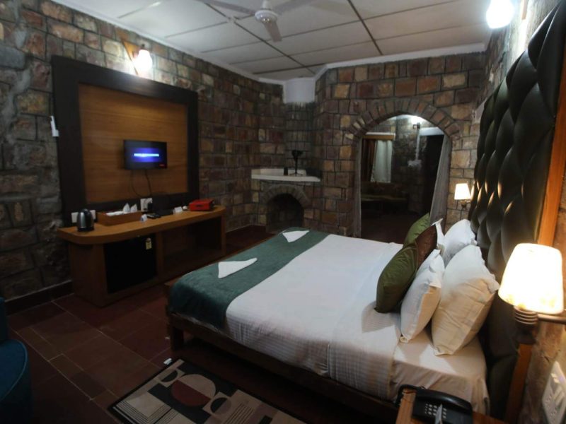 Book Mogli Jungle Resort, Bandhavgarh | Asia - Hotels & Resorts.
