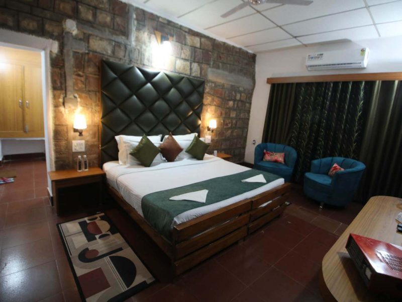 Book Mogli Jungle Resort, Bandhavgarh | Asia - Hotels & Resorts.
