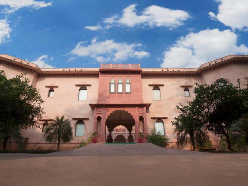 Best Resorts for Weekend Getaways Near Delhi to Unwind in Style
