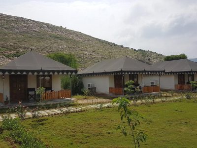 Best Resorts for Weekend Getaways Near Delhi | Relax in Luxury